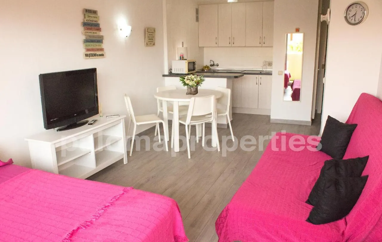 Benal Beach Cozy Apartment With A Water Park. Benalmádena
