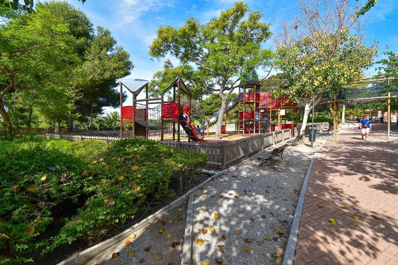 Benal Beach Cozy Apartment With A Water Park. Benalmádena İspanya
