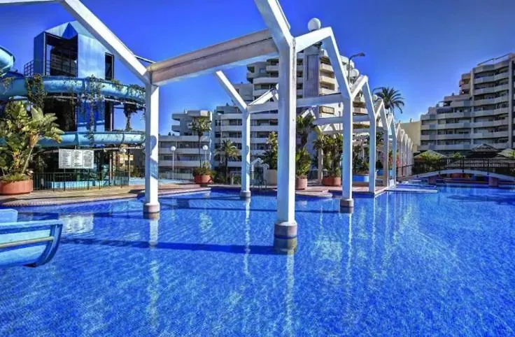 Benal Beach Cozy Apartment With A Water Park. Benalmádena