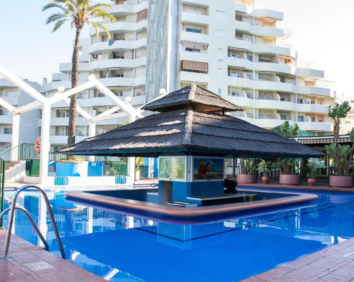 Benal Beach Cozy Apartment With A Water Park. 贝纳尔马德纳