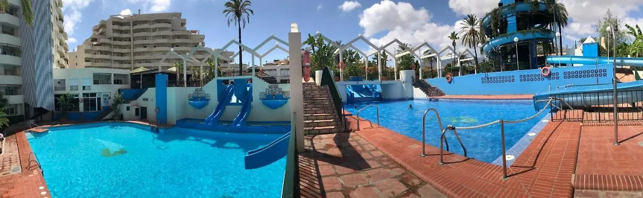 Benal Beach Cozy Apartment With A Water Park. 贝纳尔马德纳