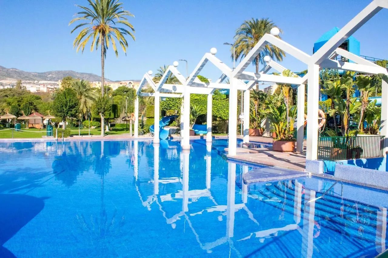 Benal Beach Cozy Apartment With A Water Park. 贝纳尔马德纳