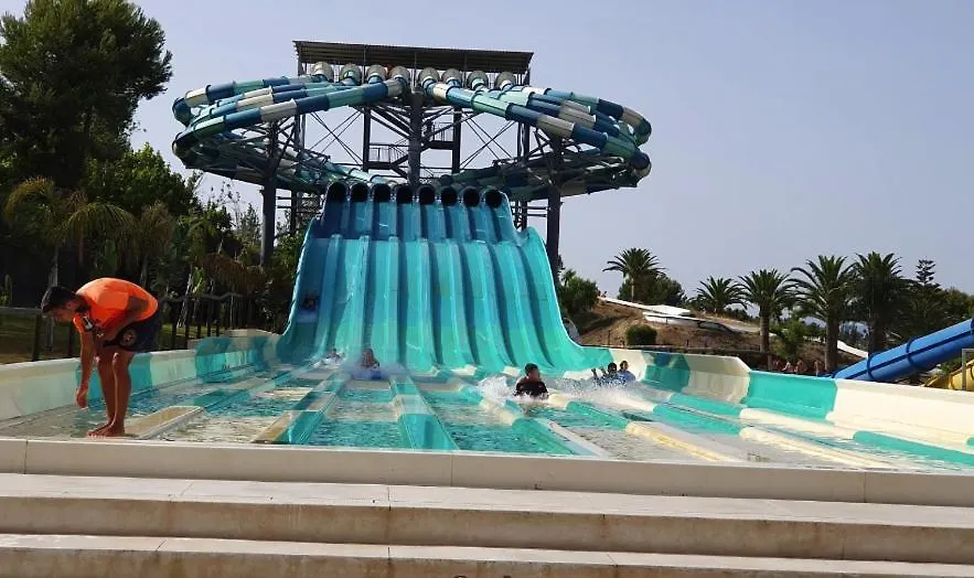 Benal Beach Cozy Apartment With A Water Park. 贝纳尔马德纳