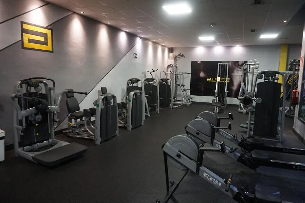 בנאלמדנה Benal Beach Cozy Apartment With A Water Park.