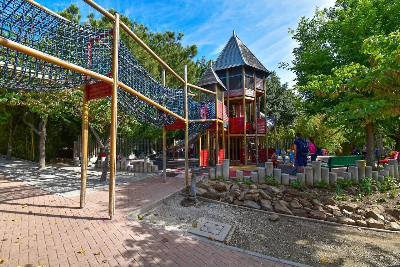 בנאלמדנה Benal Beach Cozy Apartment With A Water Park.